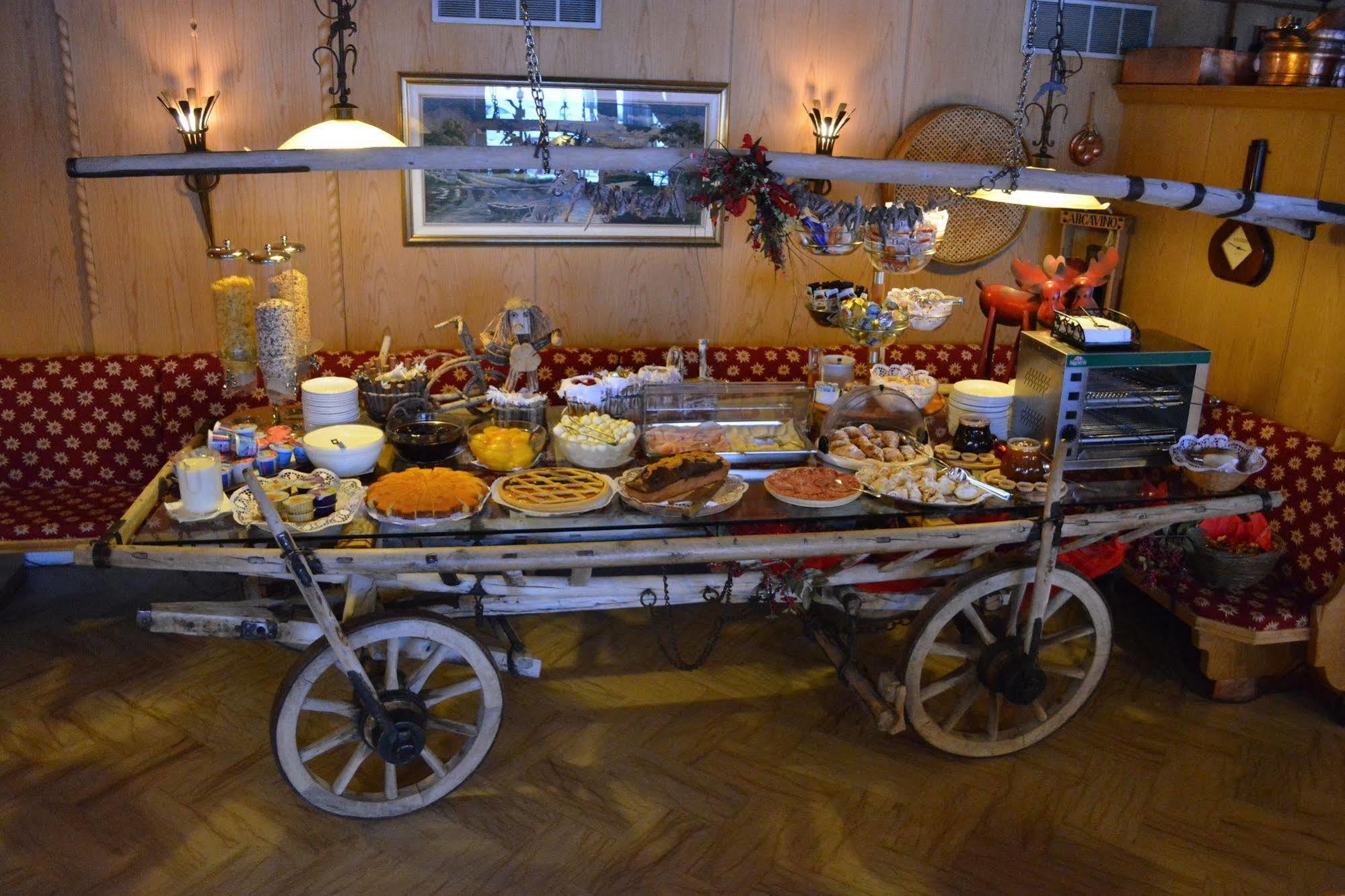 Hotel La Montanina ลีวินโญ ภายนอก รูปภาพ